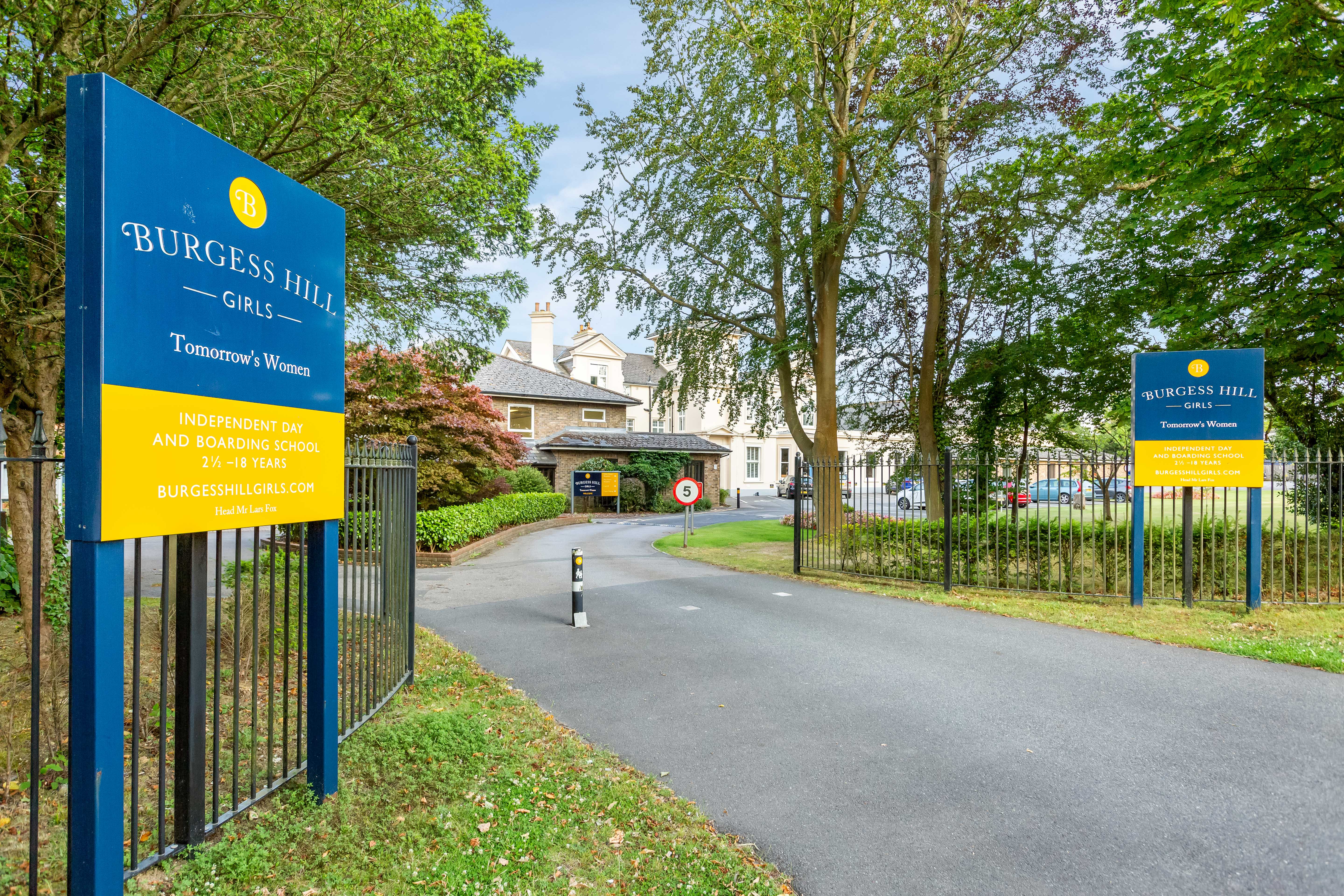 Burgess Hill Girls school - Woodmancote