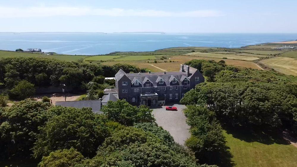 Haverfordwest, Wales 22 Bedrooms