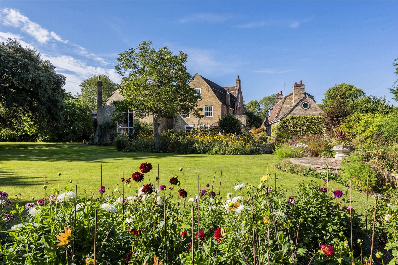 Huntingdon, Cambridgeshire, 8 bedrooms External