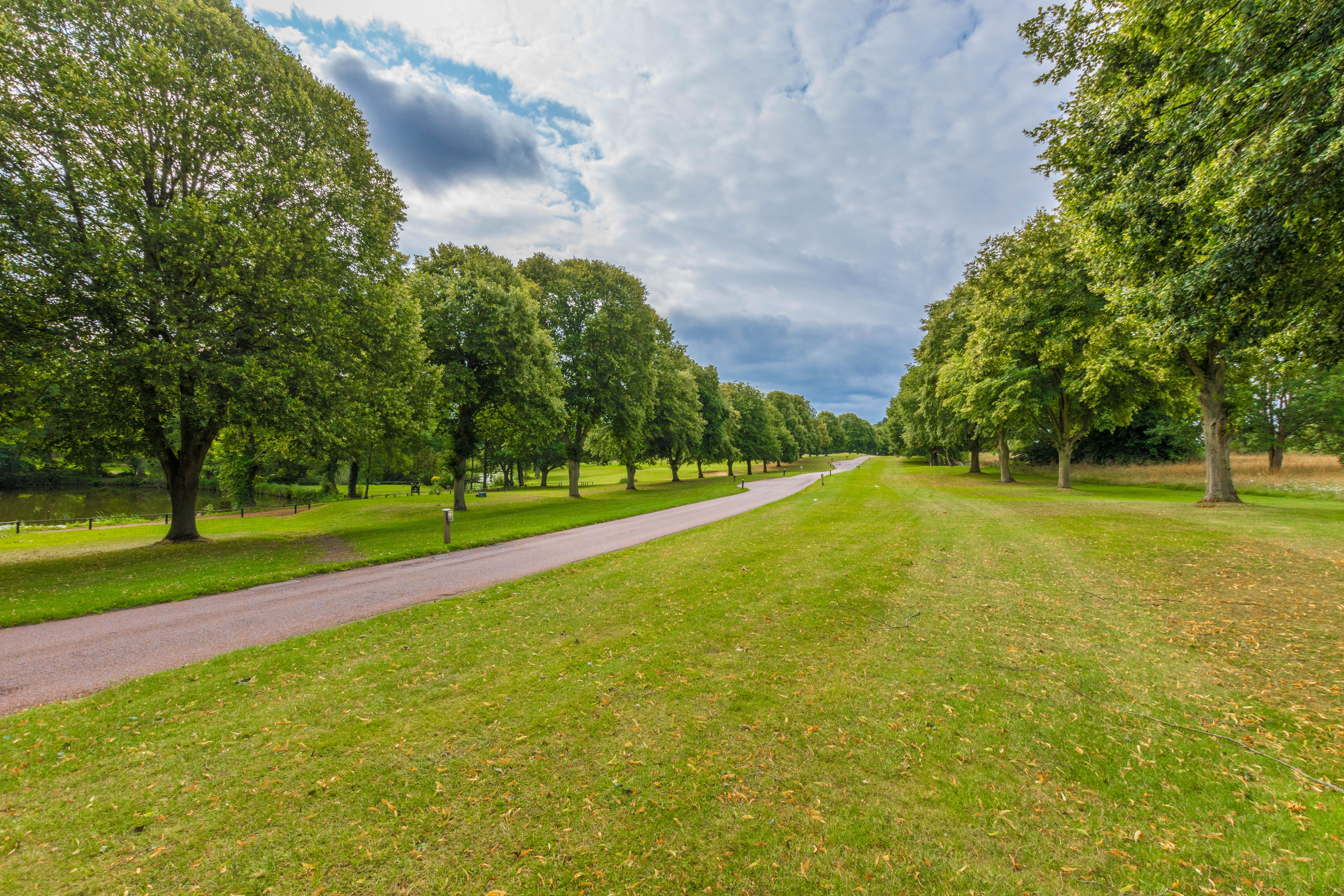 Sweeping Driveway at The Hertfordshire Golf & Country Club, Broxbourne, Hertfordshire