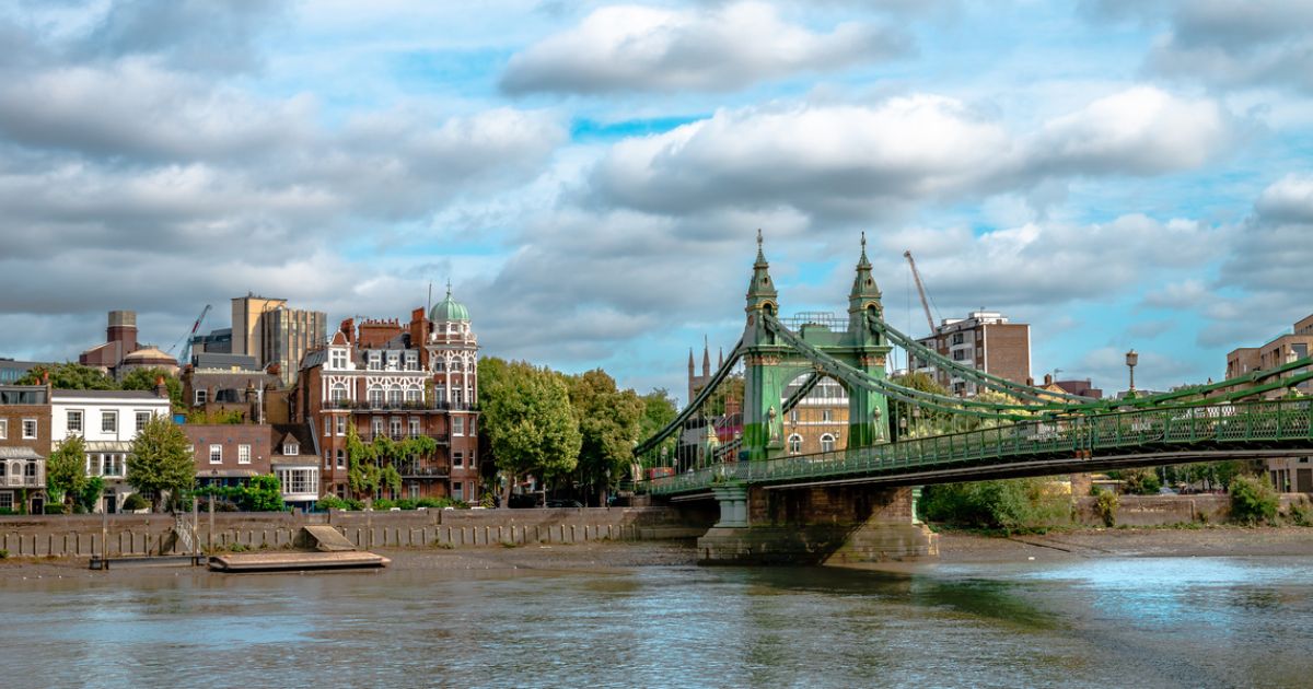 Estate Agents in Barnes