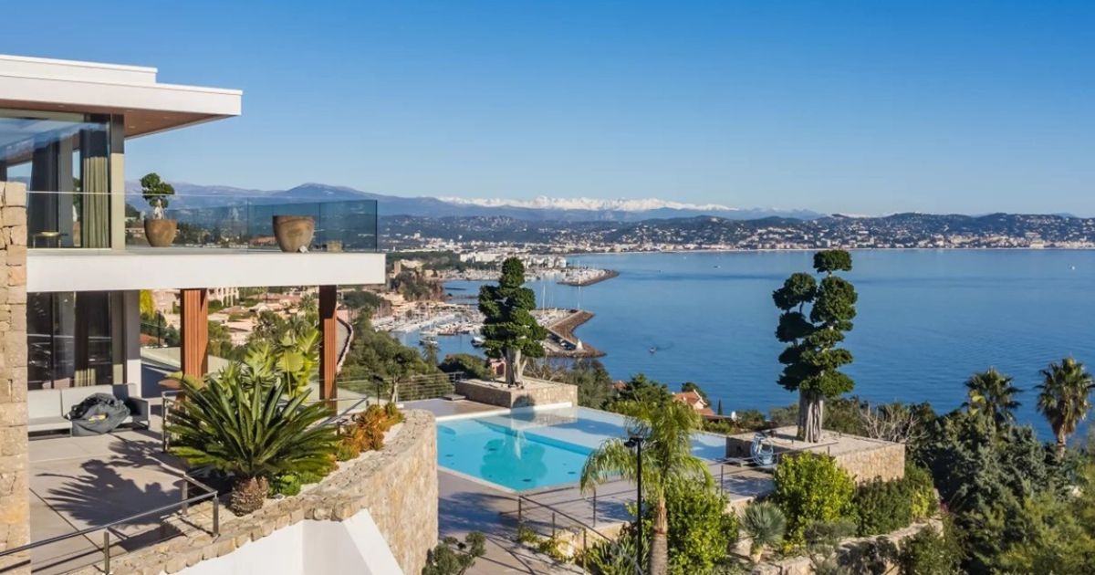 The Easter home hunt