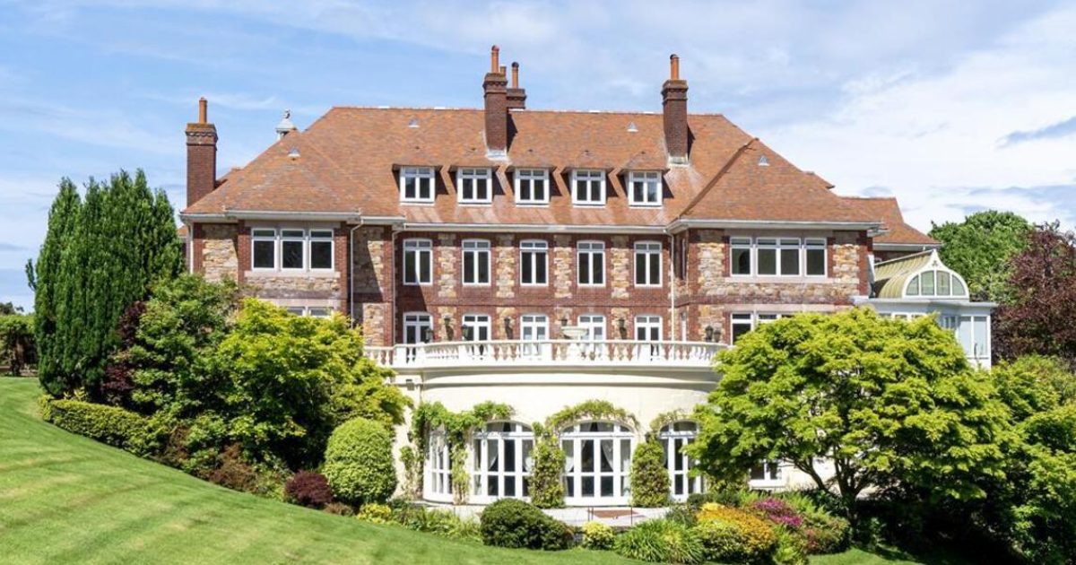 Houses for Sale with Acreage Near Me – Find Your Dream Home Today!