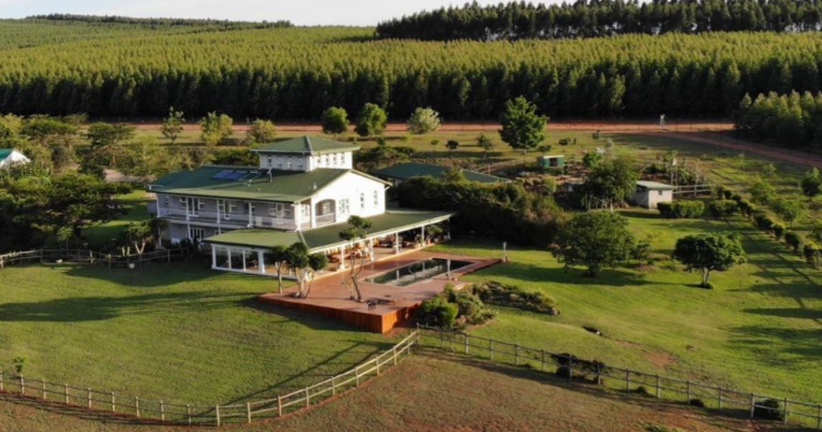 7 Bedroom House for Sale White River Estates Fine & Country