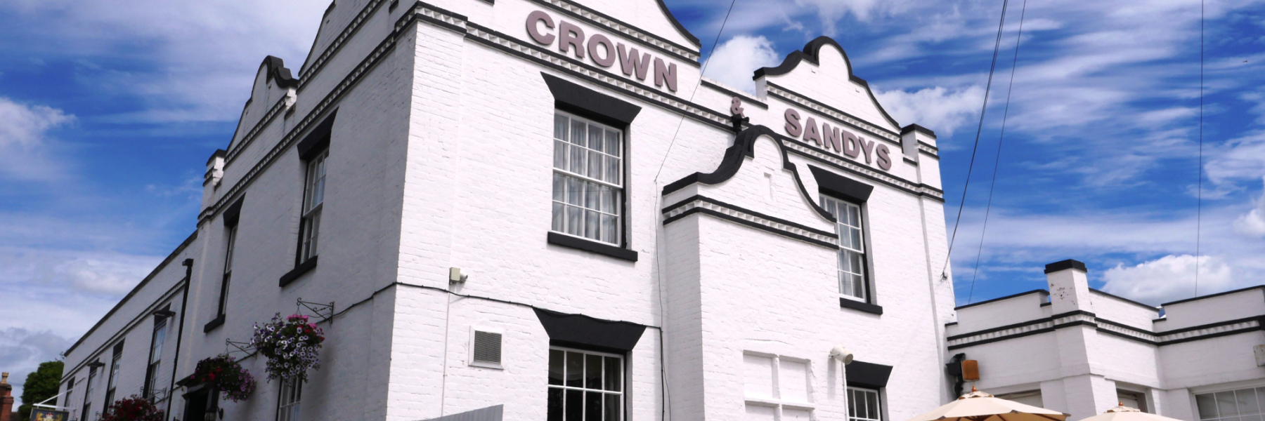 Crown Sandys pub at Ombersley