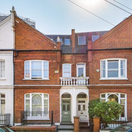 After 5 years on market pre Fine & Country, this property was internationally marketed and sold, with 5 offers