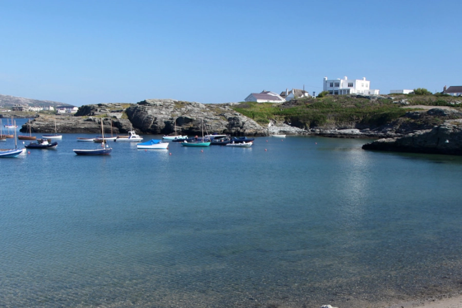 living-in-valley-trearddur-bay-west-anglesey-fine-country