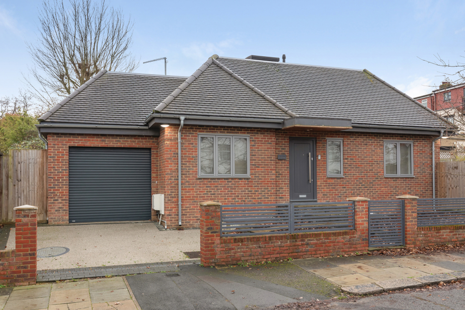 What’s the Ealing housing market doing 27 February? Fine & Country