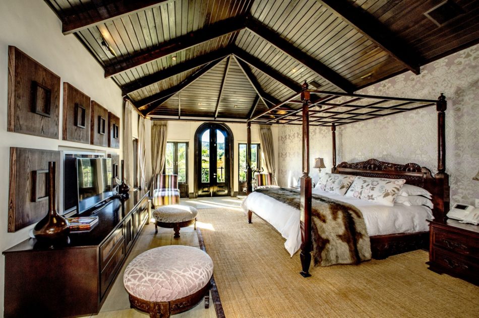 World's best bedrooms with a view