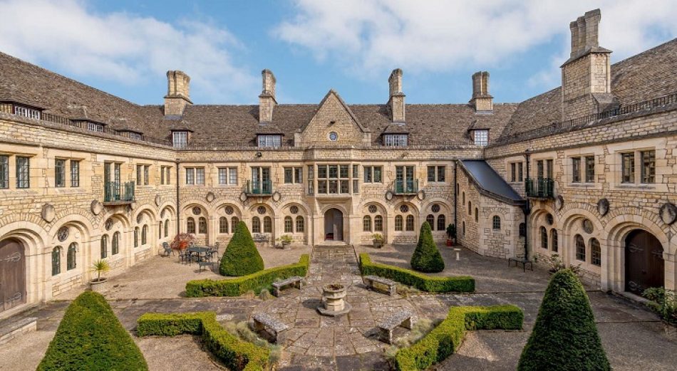 Top 10 Halloween Homes