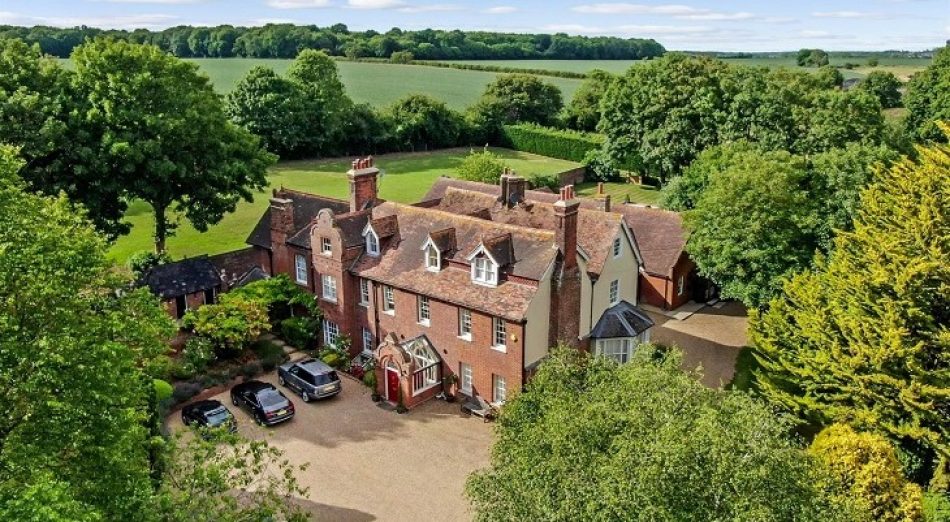 Dizzying Heights: Top 10 Multilevel Homes