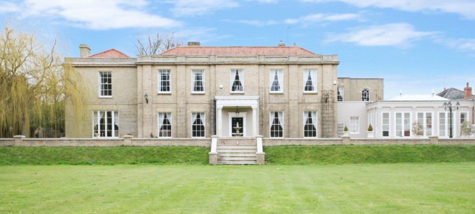 Spotlight on Norfolk: What to See, Do, and Where to Buy