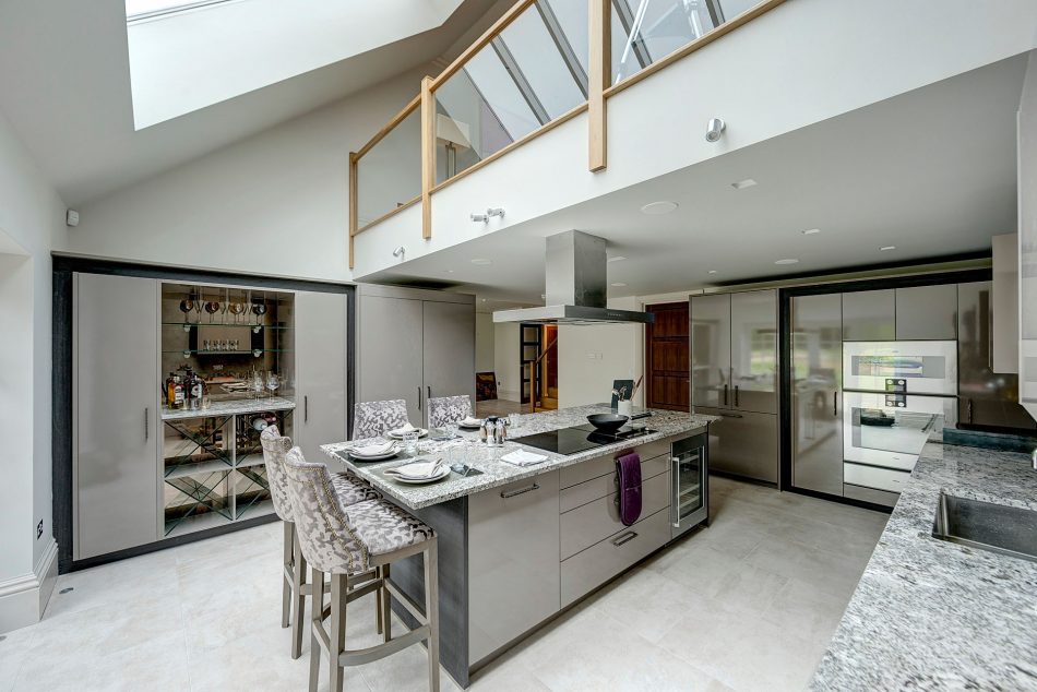 Tailor-made interior design in a luxury commuter home