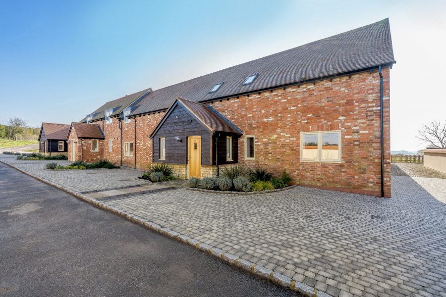 Barn Conversion for sale with 5 bedrooms, Lower Pollicott, Bucks Fine