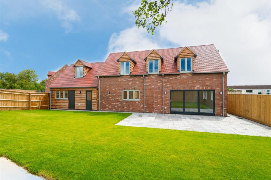 House for sale with 4 bedrooms, Merton Road, Ambrosden Fine & Country