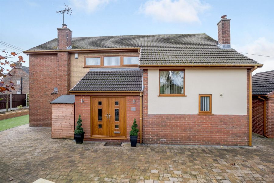 Detached House for sale with 4 bedrooms, Roughcote Lane, Caverswall