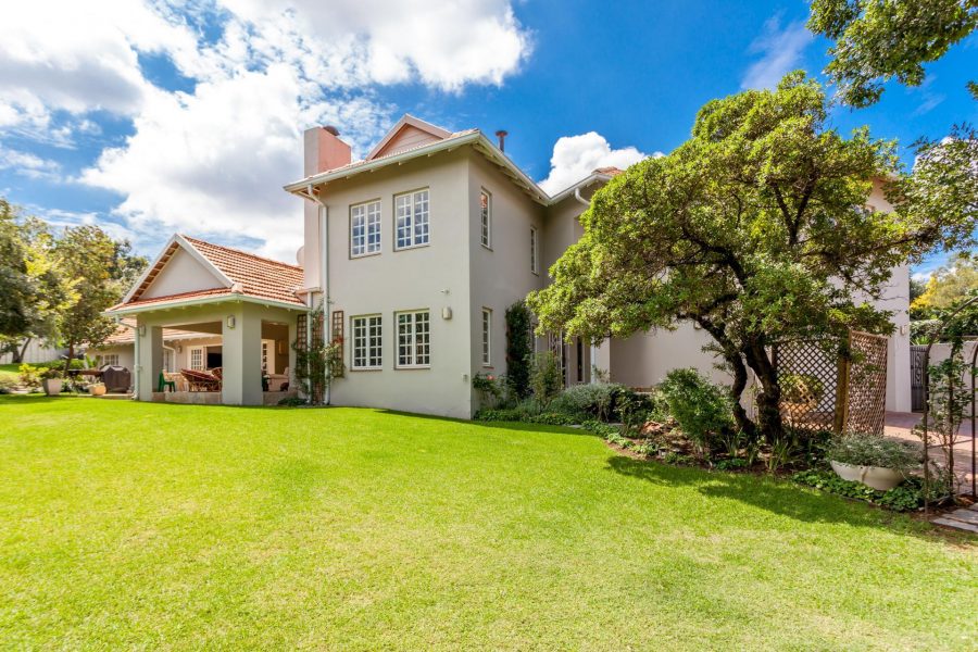 House for sale with 4 bedrooms, Craighall Park, Johannesburg Fine