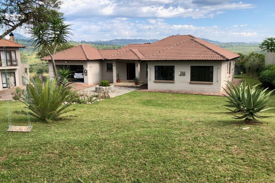 House for sale with 4 bedrooms, Ntulo Wildlife Estate, Nelspruit Fine