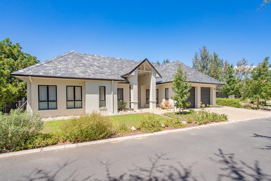 House for sale with 4 bedrooms, Pearl Valley at Val de Vie, Paarl