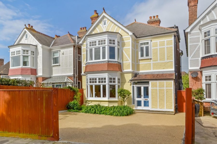 Detached House for sale with 4 bedrooms, Southsea, Hampshire Fine