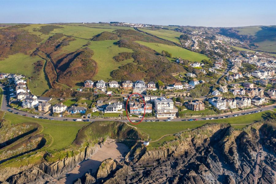 SemiDetached House for sale with 14 bedrooms, The Esplanade