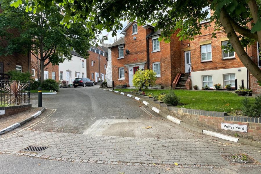 Flat for sale with 2 bedrooms, Pollys Yard, Newport Pagnell Fine