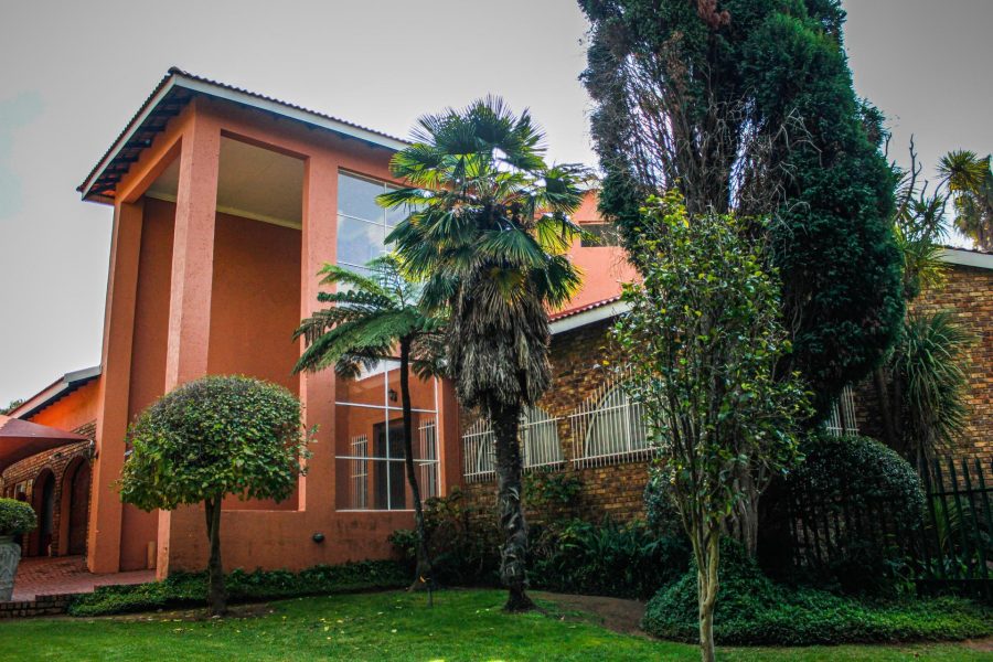 House for sale with 3 bedrooms, Gholfsig, Middelburg Fine & Country