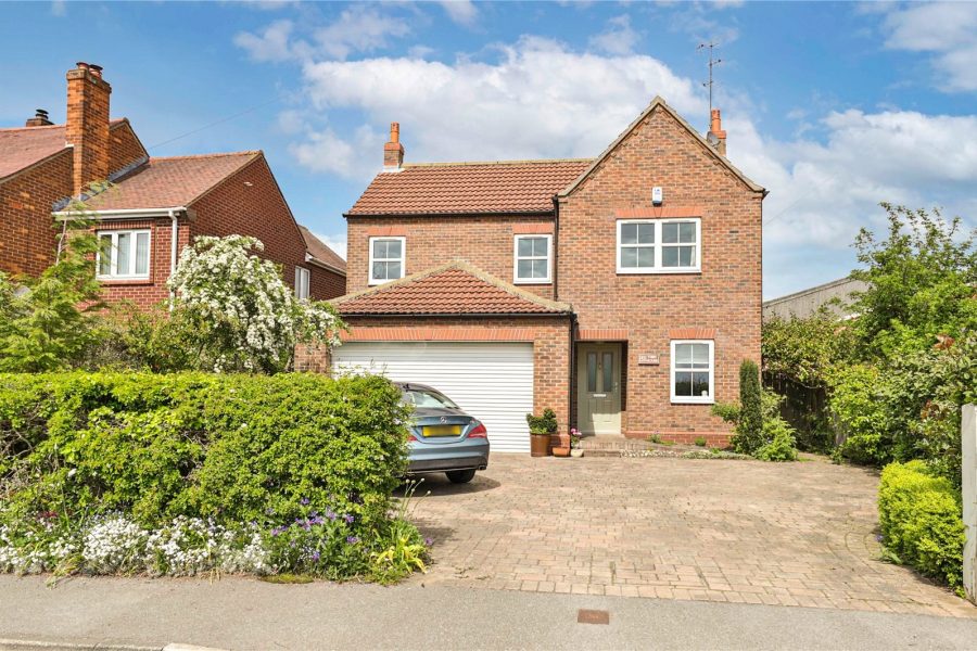 Detached House for sale with 4 bedrooms, Main Street, Kilnwick Fine