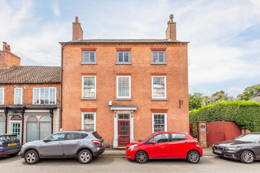 House for sale with 5 bedrooms, 14 Swan Street, Bawtry Fine & Country