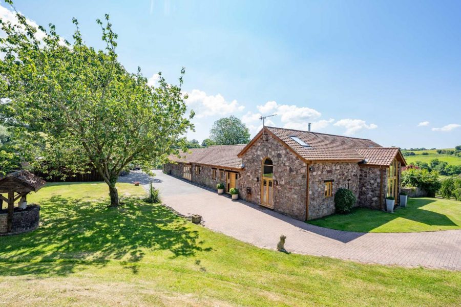 Detached House for sale with 4 bedrooms, Llansoar, Caerleon Fine