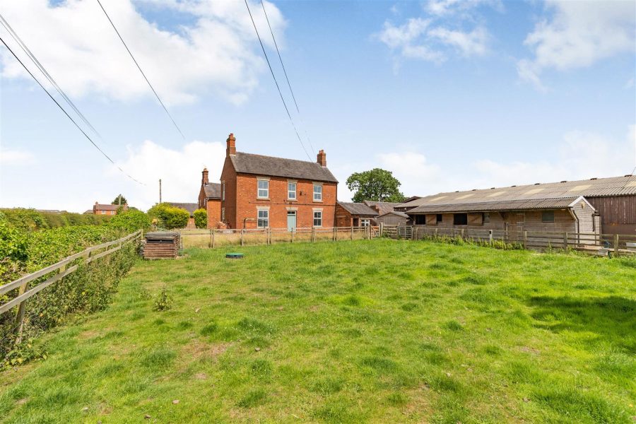 House for sale with 4 bedrooms, Uttoxeter Road, Blithbury Fine & Country