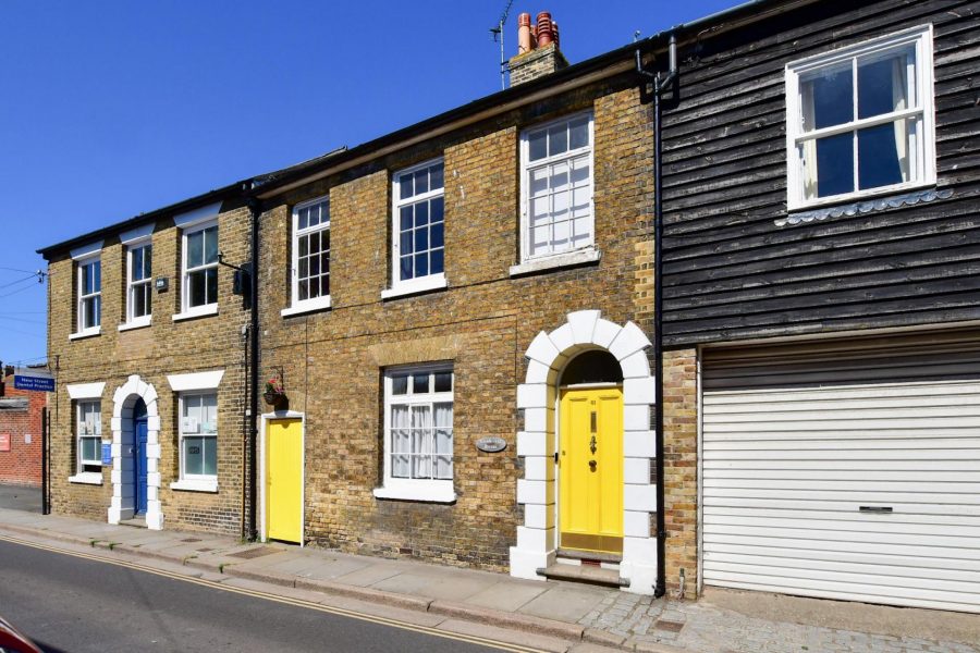 Terraced House for sale with 3 bedrooms, New Street, Sandwich Fine