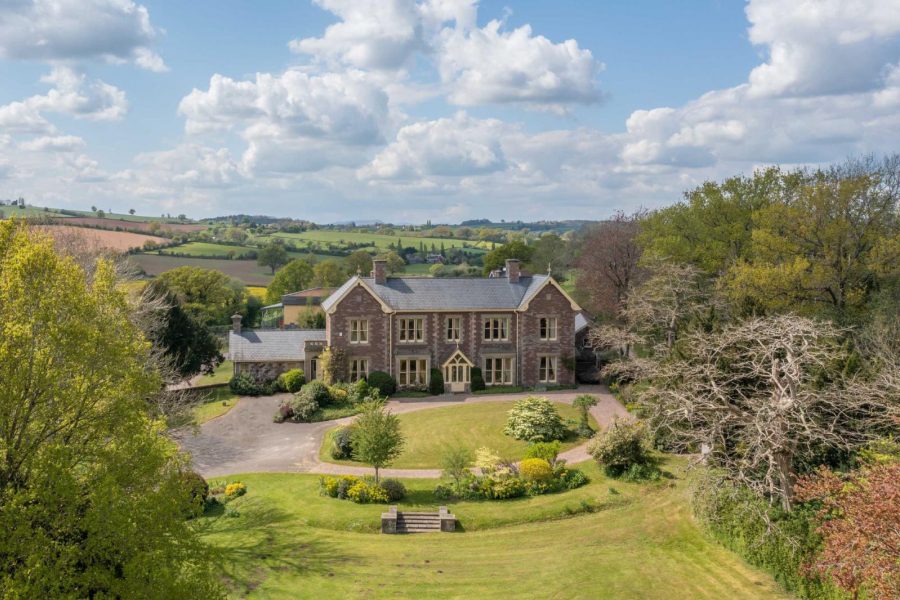 Detached House for sale with 6 bedrooms, Rockfield, Monmouth Fine