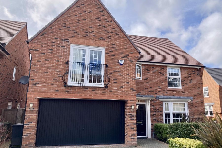House to rent with 4 bedrooms, Fitton Close, Wilmslow Fine & Country