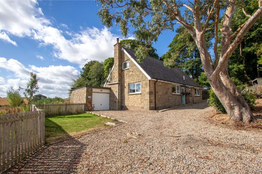 Detached House for sale with 4 bedrooms, Tranwell Cottage, Morpeth