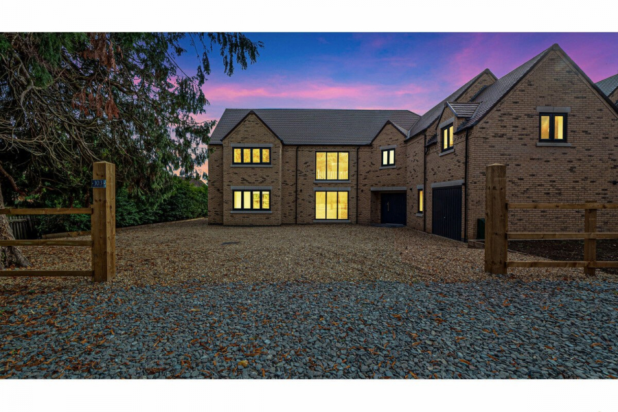 Detached House for sale with 5 bedrooms, The Orchard Lubenham Hill, Market Harborough Fine
