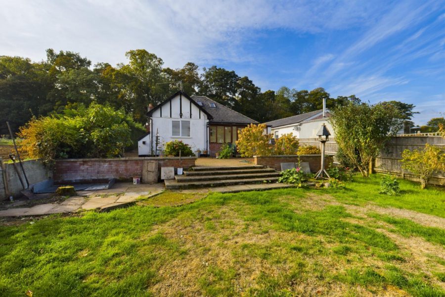 Detached Bungalow for sale with 2 bedrooms, Bury Road, Bury St Edmunds