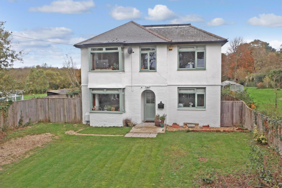 Detached House for sale with 4 bedrooms, Cranmore, Isle of Wight Fine