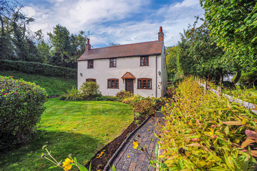 Cottage for sale with 2 bedrooms, Mill Lane, Feckenham Fine & Country