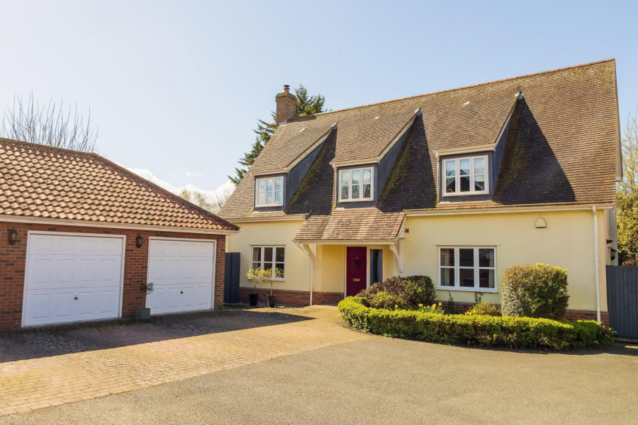 Detached House for sale with 4 bedrooms, The Green, Beyton Fine & Country
