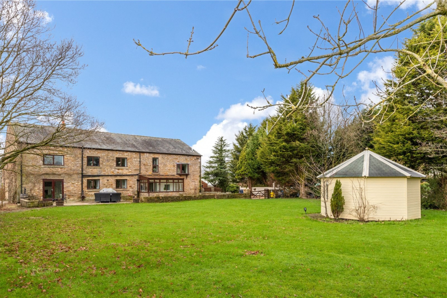 House for sale with 5 bedrooms, Nabs Head Lane, Samlesbury Fine & Country