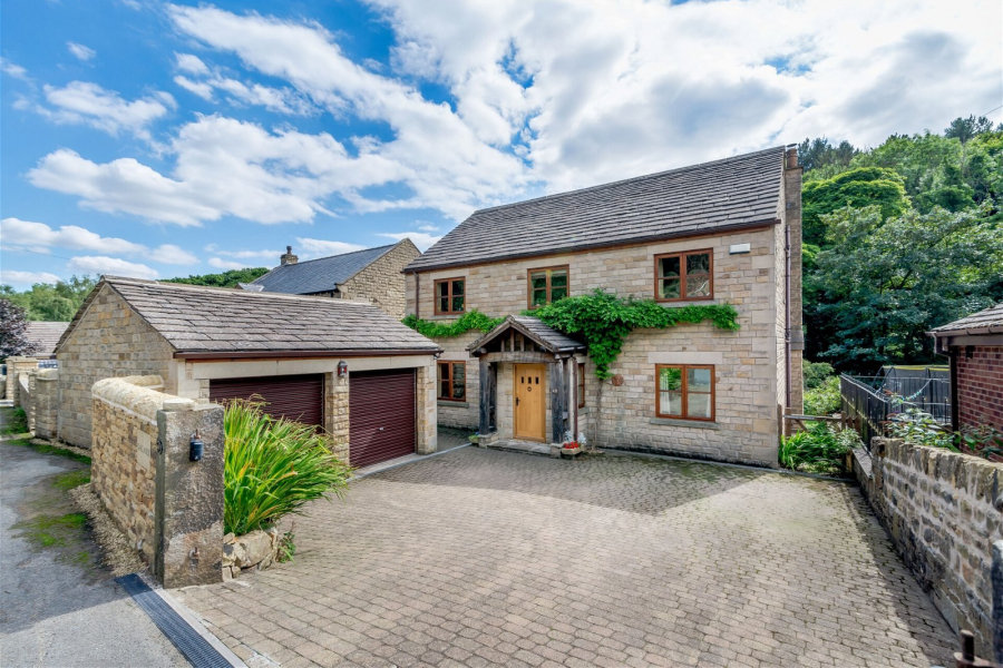 Detached House for sale with 6 bedrooms, Old Mill Lane, Thurgoland