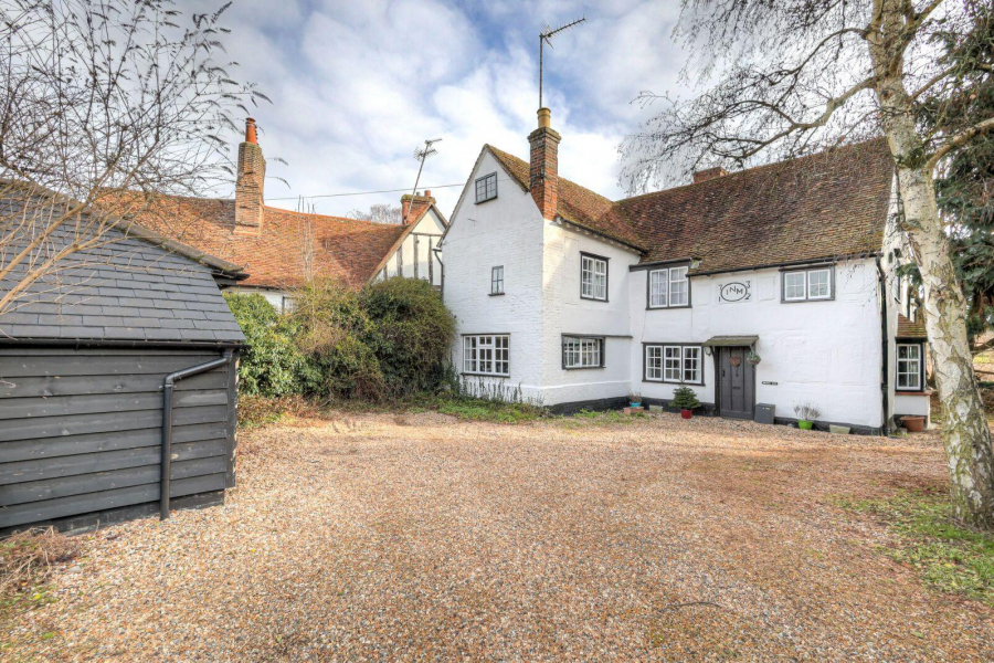 Detached House for sale with 4 bedrooms, Albury Road, Little Hadham